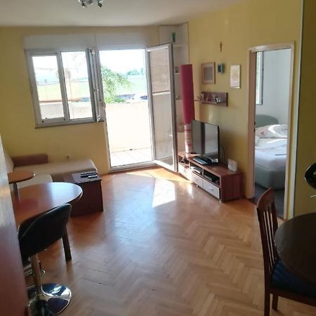 Apartman Stanic Omis Exterior photo