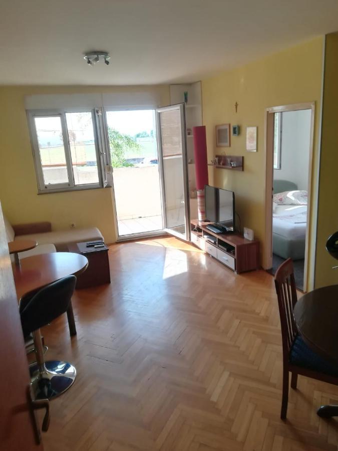 Apartman Stanic Omis Exterior photo